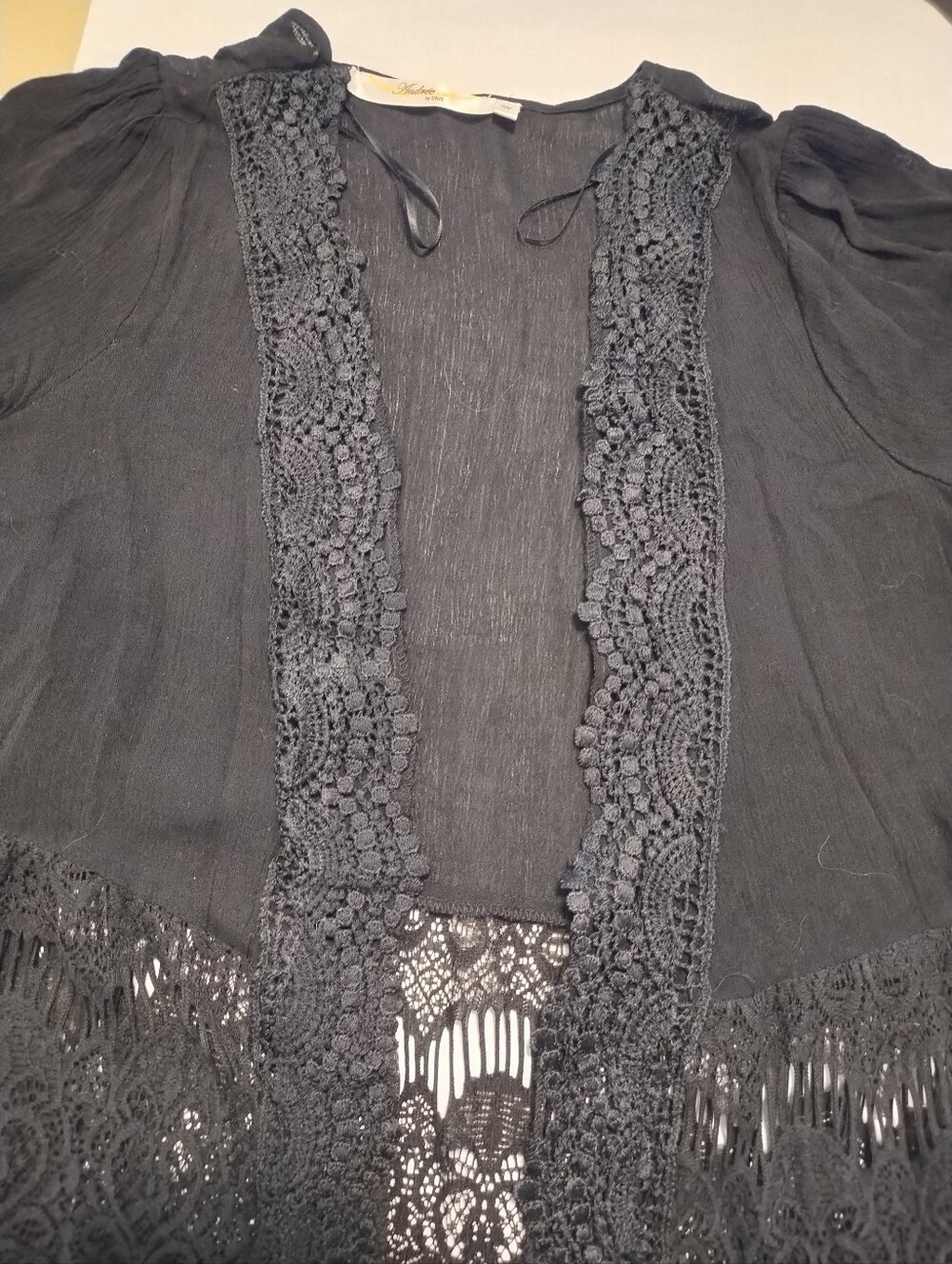 Black Lace Crochet Open-Front Cardigan - Picture 11 of 11